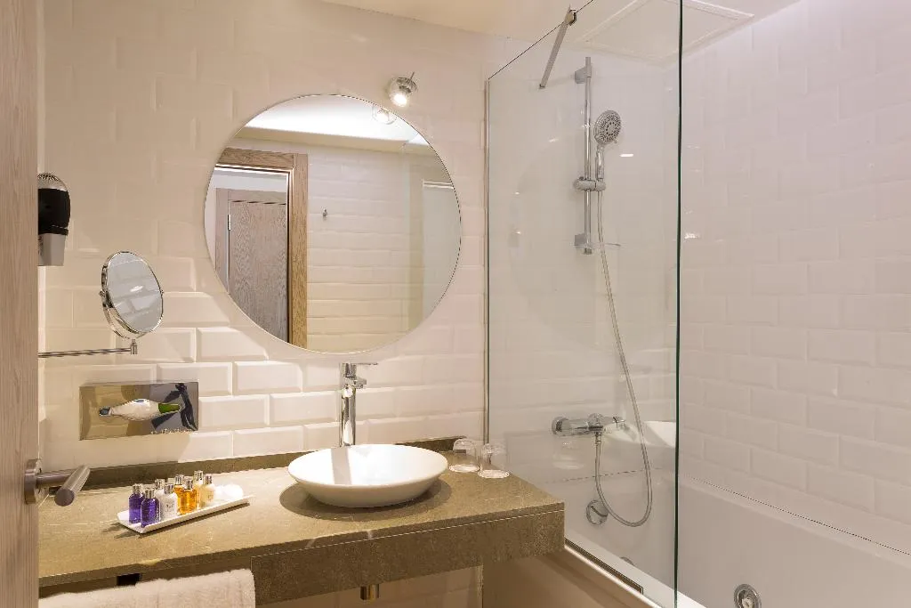 FAMILY ROOM DELUXE Room, Grand Palladium White Island Resort & Spa, Ibiza