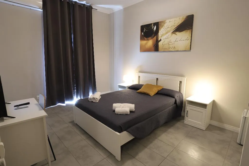 DOUBLE STANDARD Room, Hotel Golden Milano, Milan