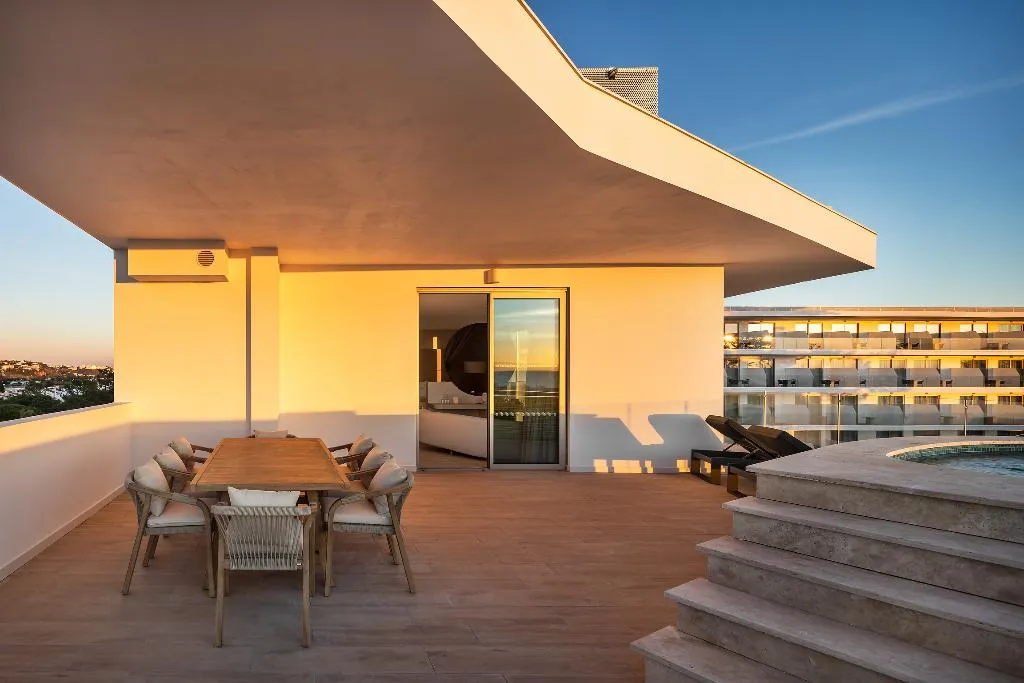 SUITE SEA VIEW WITH TERRACE Room, Castelo Suites Hotel, Algarve