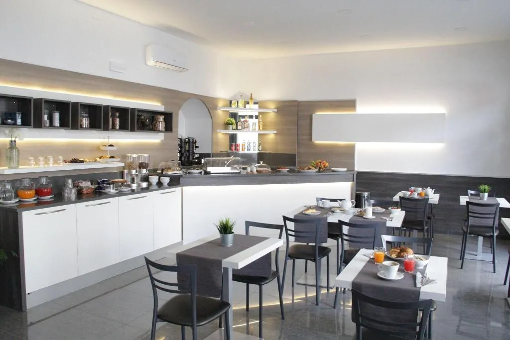 Bar, Hotel Siro, Milan