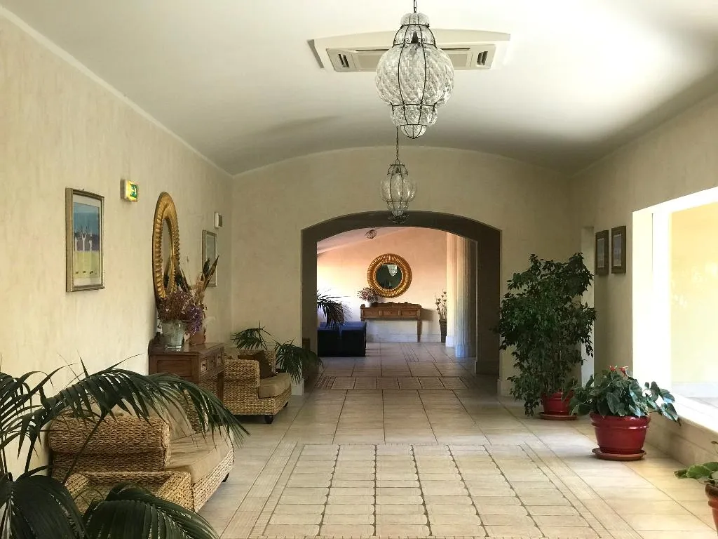 Lobby, Club Esse Palmasera Il Borgo, Olbia