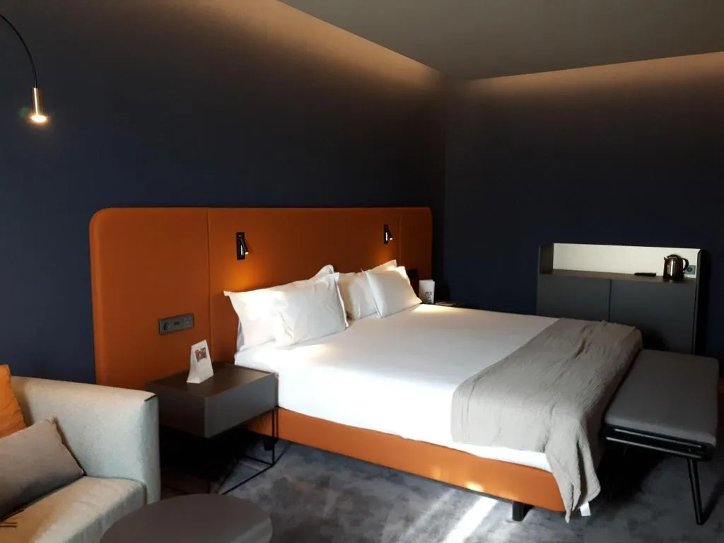DOUBLE DELUXE Room, Silken Ramblas, Barcelona