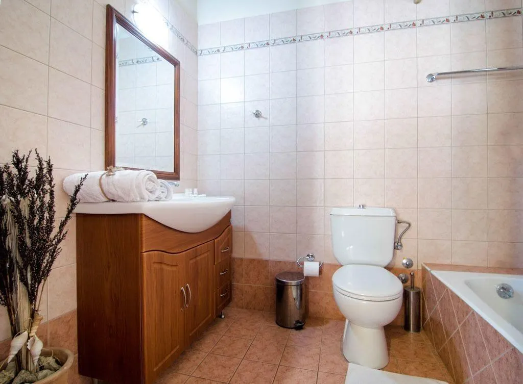 Room, Earino, Crete