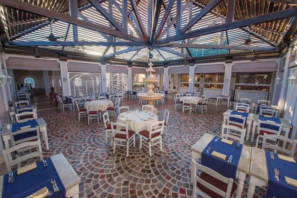 Restaurant, Reef Oasis Beach Resort, Red Sea Riviera