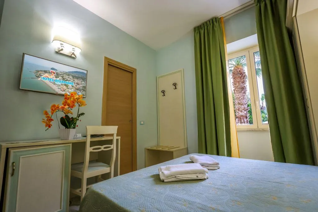 DOUBLE STANDARD Room, Hotel Rivamare, Naples