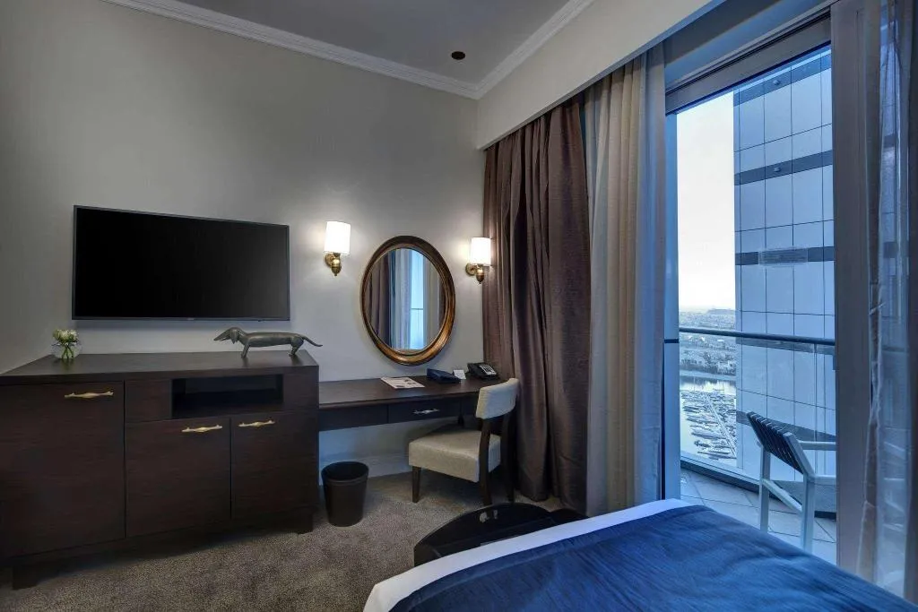 Room, Dukes The Palm Dubai Hotel, Dubai