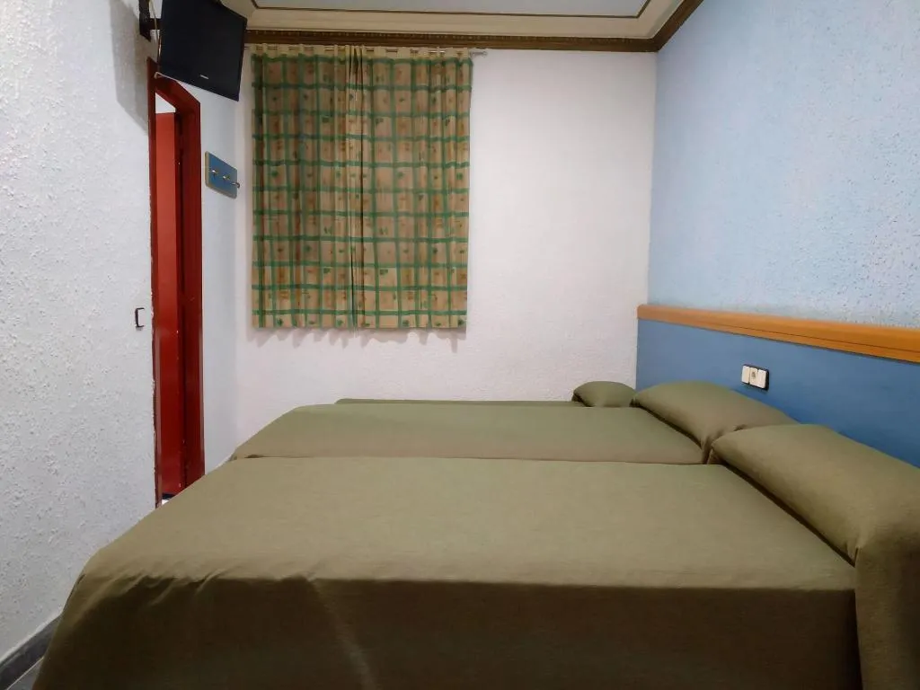 Room, Pensión Miami, Barcelona