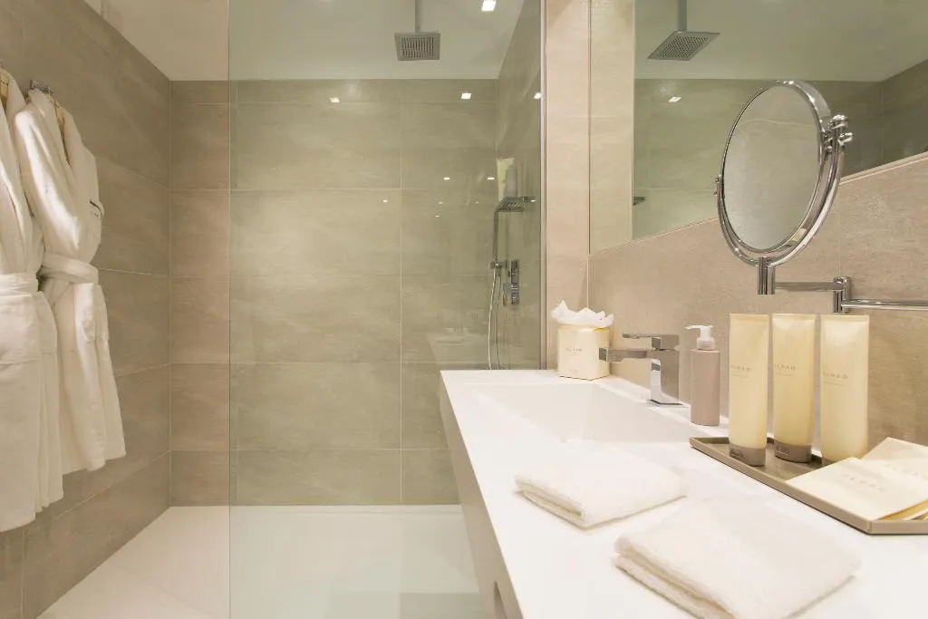 TRIPLE SUPERIOR GARDEN VIEW Room, Almar Jesolo Resort & Spa, Venice