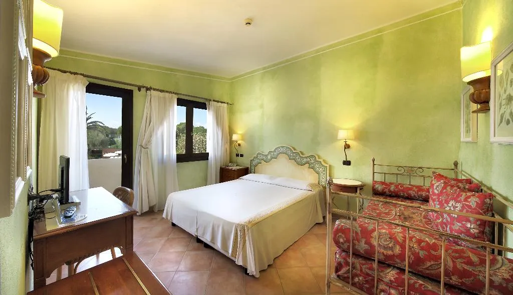 Room, iGV Santaclara Club, Olbia