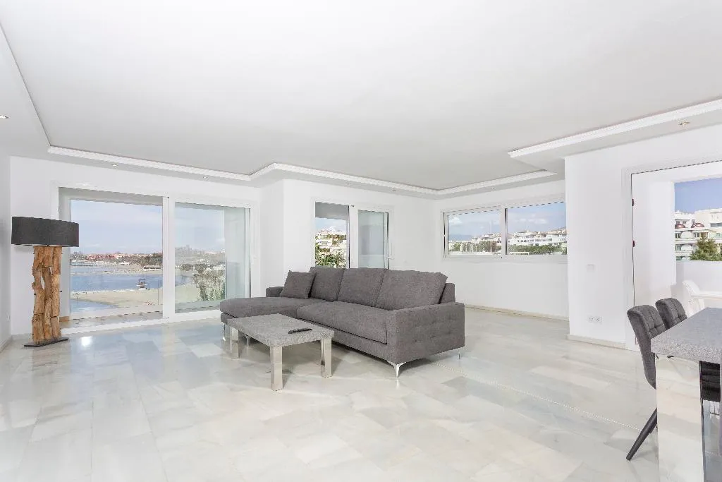 APARTMENT SEA VIEW THREE BEDROOMS Room, B51 Executive Flats, Costa Del Sol
