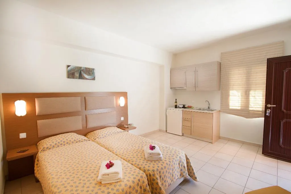 APARTMENT WITH PRIVATE POOL Room, Rigas Hotel Skopelos, Skiathos
