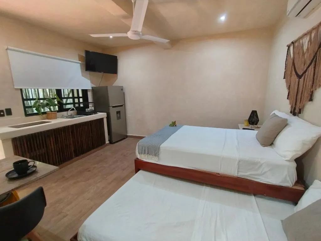 STUDIO DELUXE Room, Casa Lupita, Cancun Area