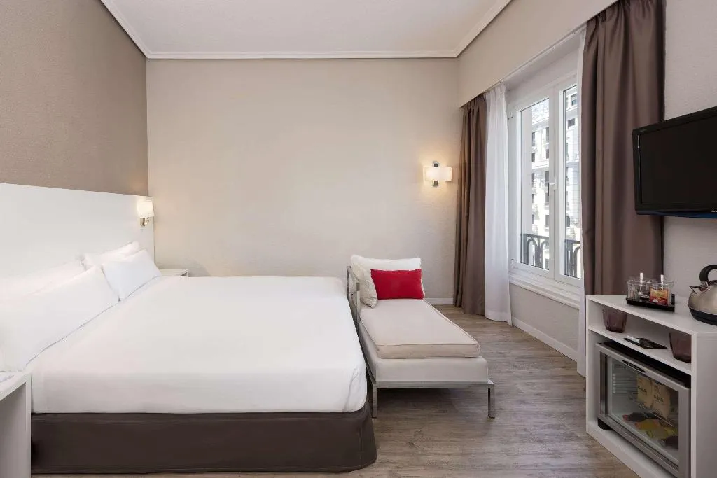 DOUBLE SUPERIOR WITH VIEWS Room, Zel Madrid, Madrid