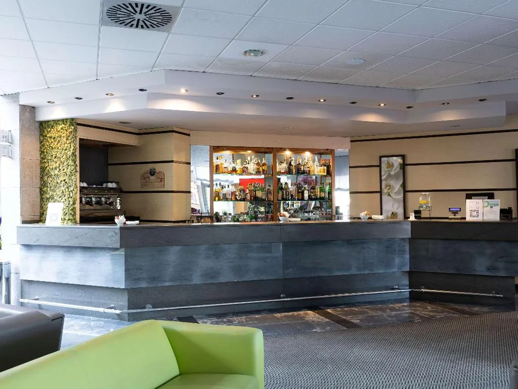 Bar, Novotel Caserta Sud, Naples
