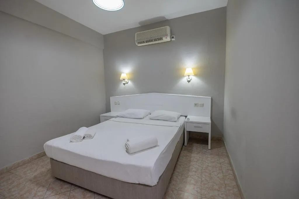 QUADRUPLE TWO BEDROOMS ONE BATHROOM Room, Sunpoint Hotel Bodrum, Bodrum