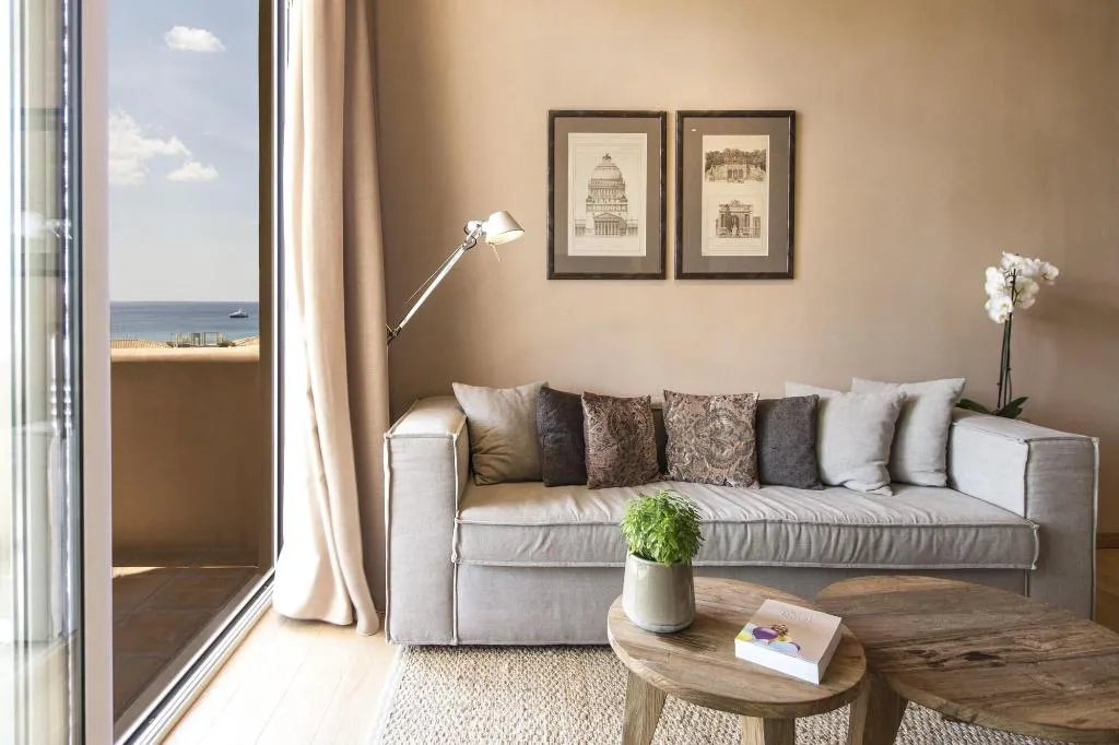 Room, The Margi, Athens