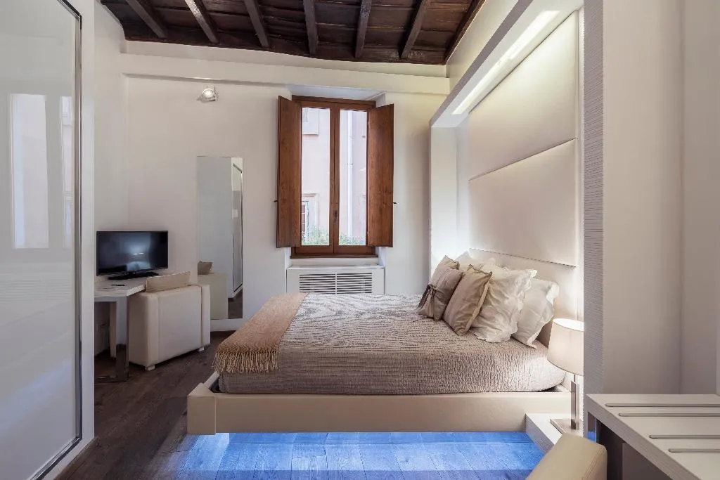 DOUBLE SUPERIOR Room, Gigli D'Oro Suite, Rome