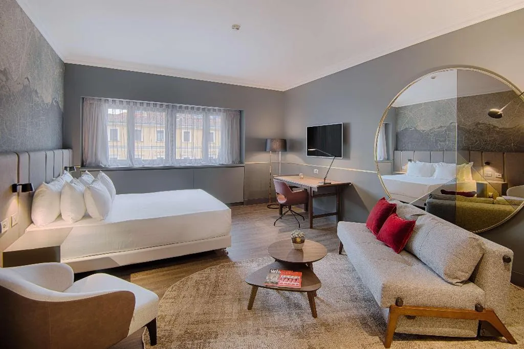 JUNIOR SUITE STANDARD Room, NH Collection Milano Porta Nuova, Milan