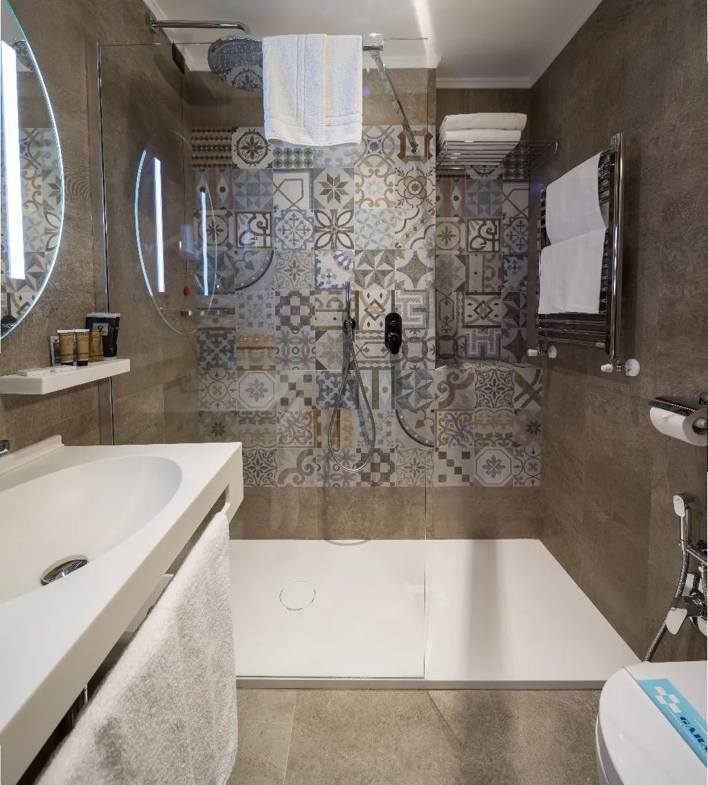 QUADRUPLE STANDARD Room, c-hotels Concorde Milano, Milan