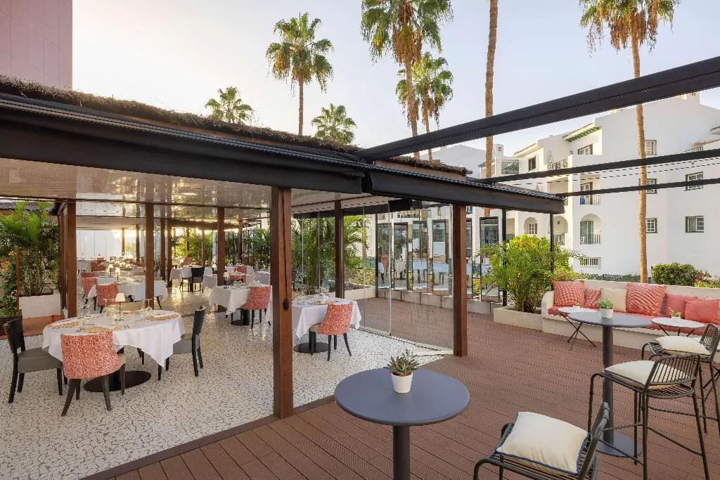 Restaurant, AluaSoul Costa Adeje (Adults Only +16), Tenerife