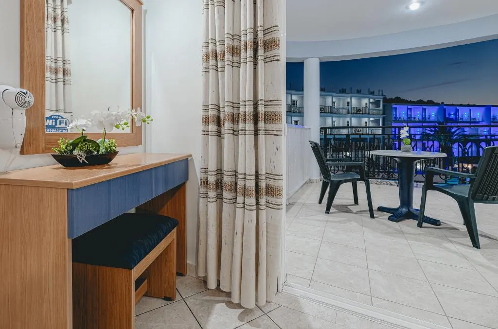 TRIPLE ECONOMY Room, Christina Apartments, Zante