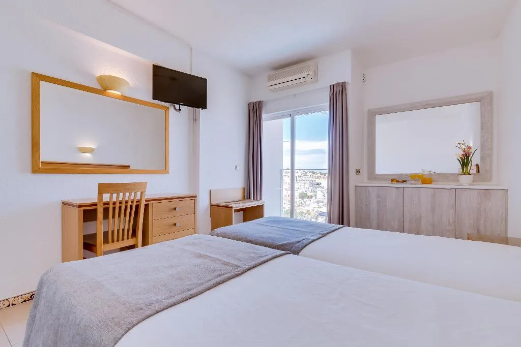 TRIPLE CAPACITY 3 Room, Vila Recife Hotel, Algarve