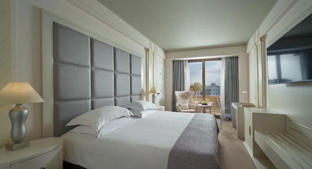 SINGLE DELUXE WITH VIEWS Room, NJV Athens Plaza, Athens