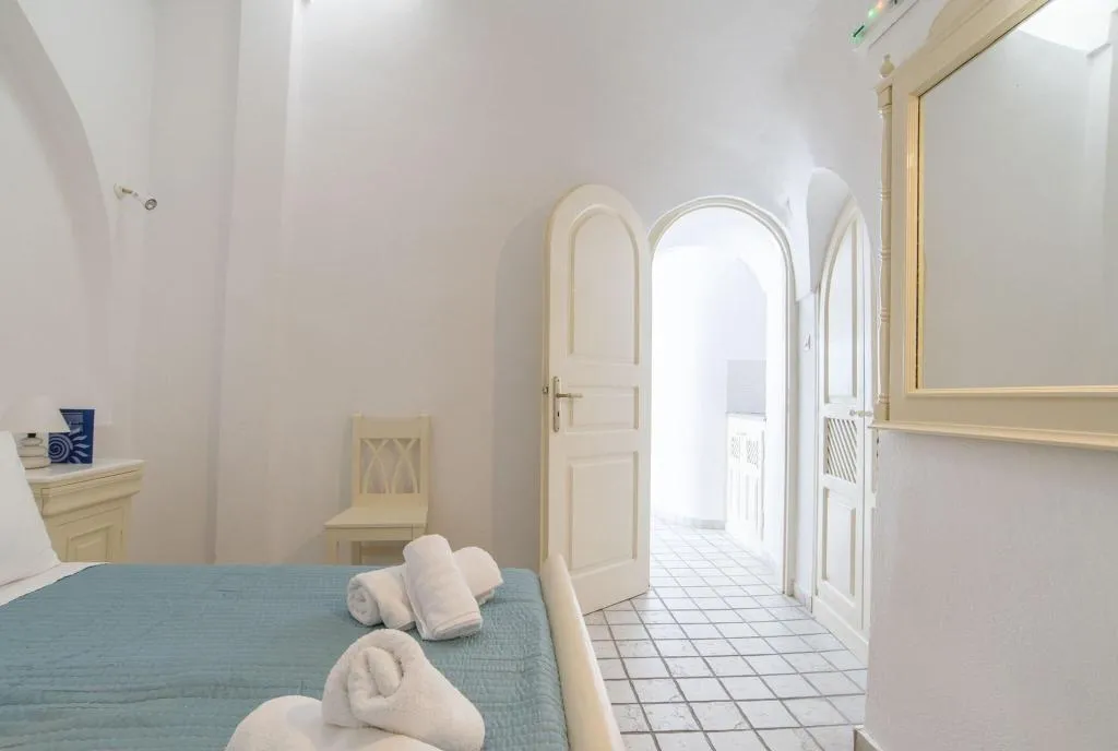 Room, Ilioperato Traditional Apartments, Santorini