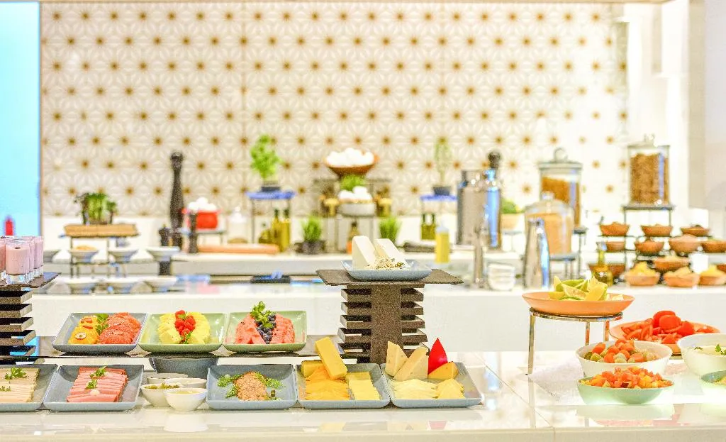 Restaurant, Grand Mercure Dubai City, Dubai