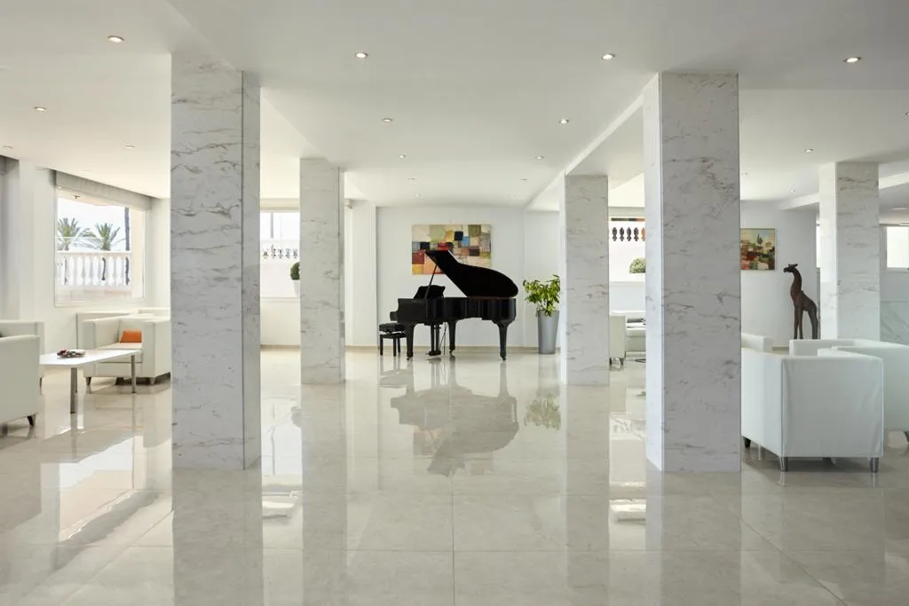 Lobby, Hotel Las Arenas Affiliated by Meliá, Costa Del Sol