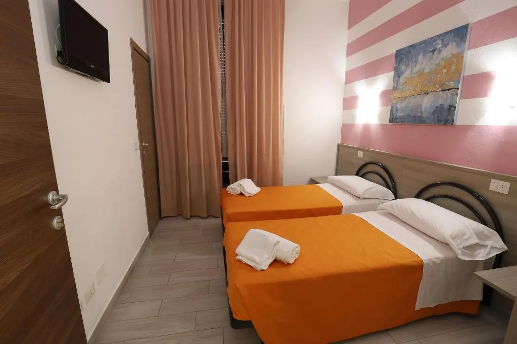 Room, Hotel Leonardo Da Vinci, Milan