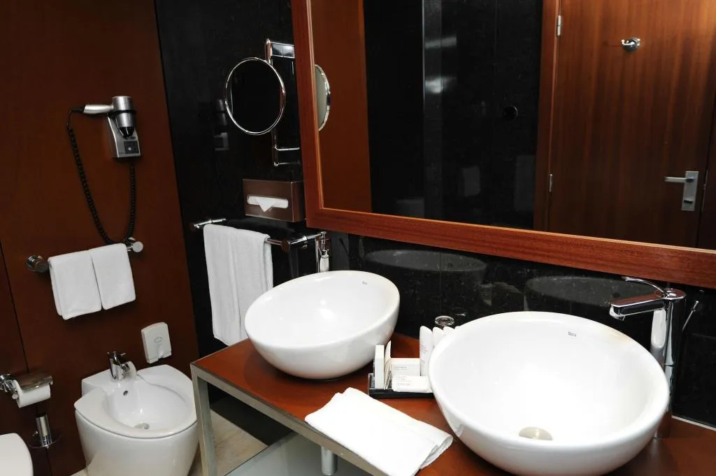 Room, Radisson Blu Hotel, Lisbon, Lisbon