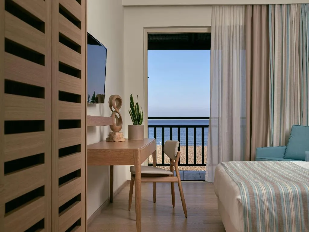 Room, Pilot Beach Resort, Crete