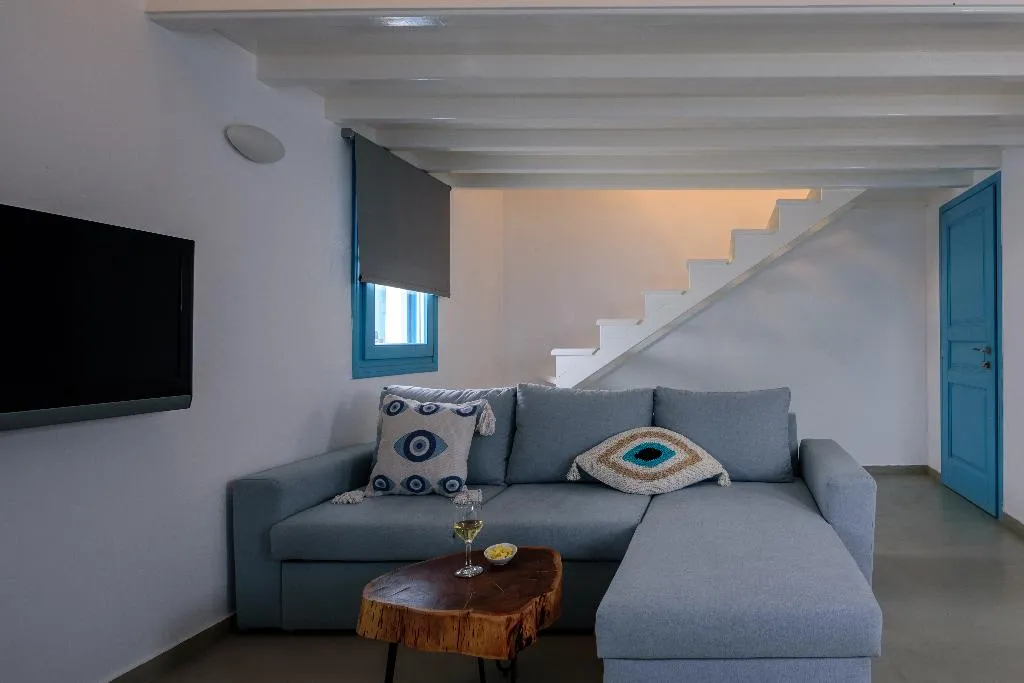Double or Twin COMFORT Room, Kalestesia Suites, Santorini
