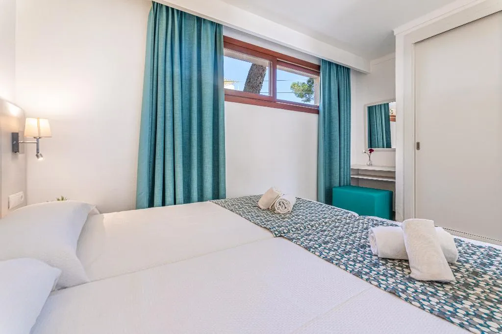 APARTMENT ONE BEDROOM Room, Playa Ferrera, Majorca
