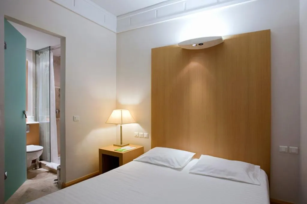 TRIPLE STANDARD Room, Central Hotel, Athens