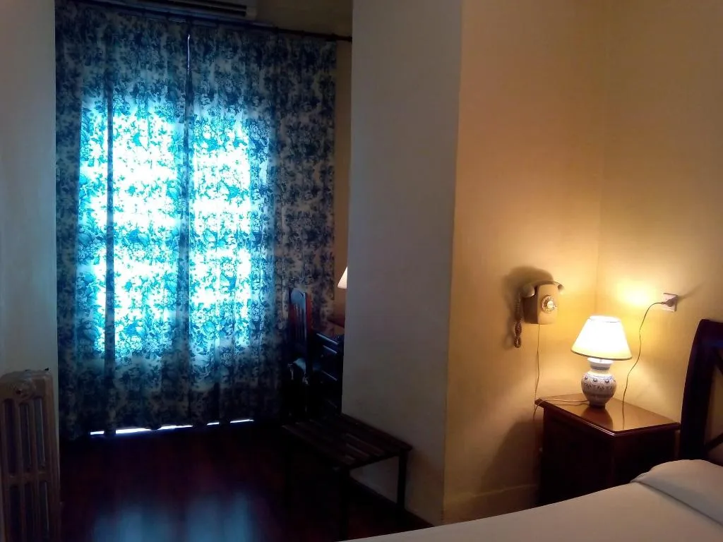 Room, Hotel Simon, Seville