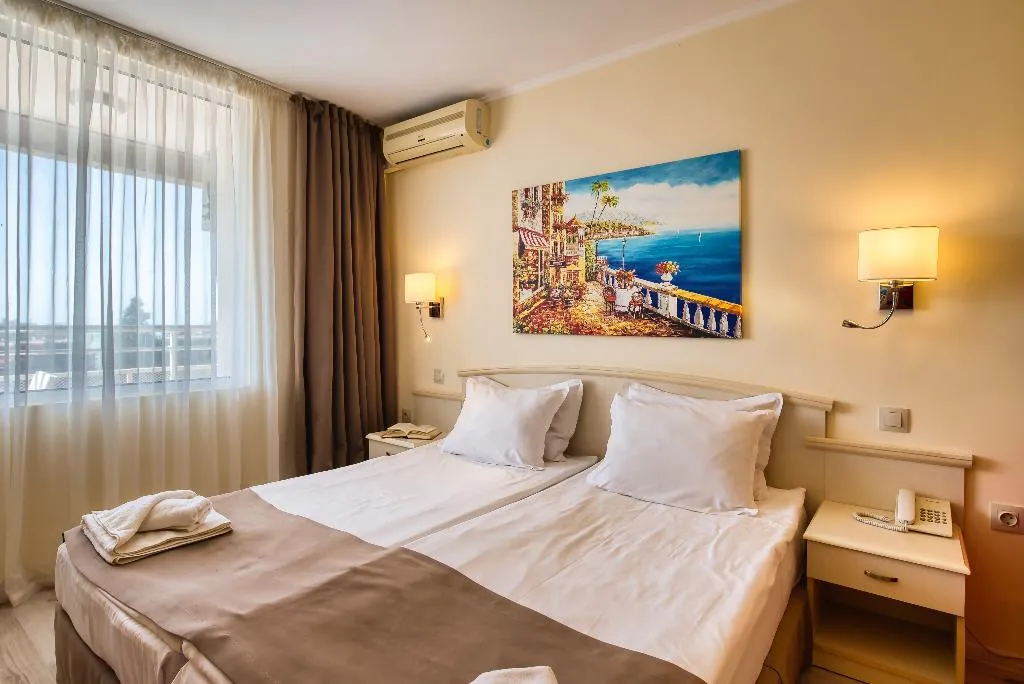Room, Detelina, Varna