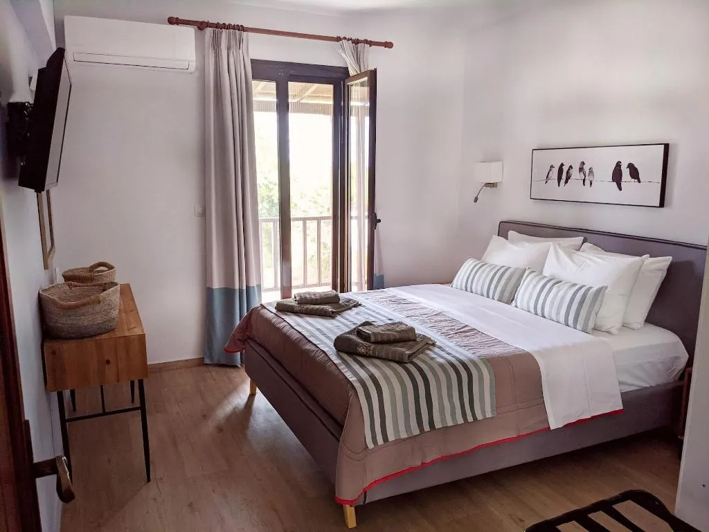 Room, Villa Karina - Near Achladies Beach, Skiathos