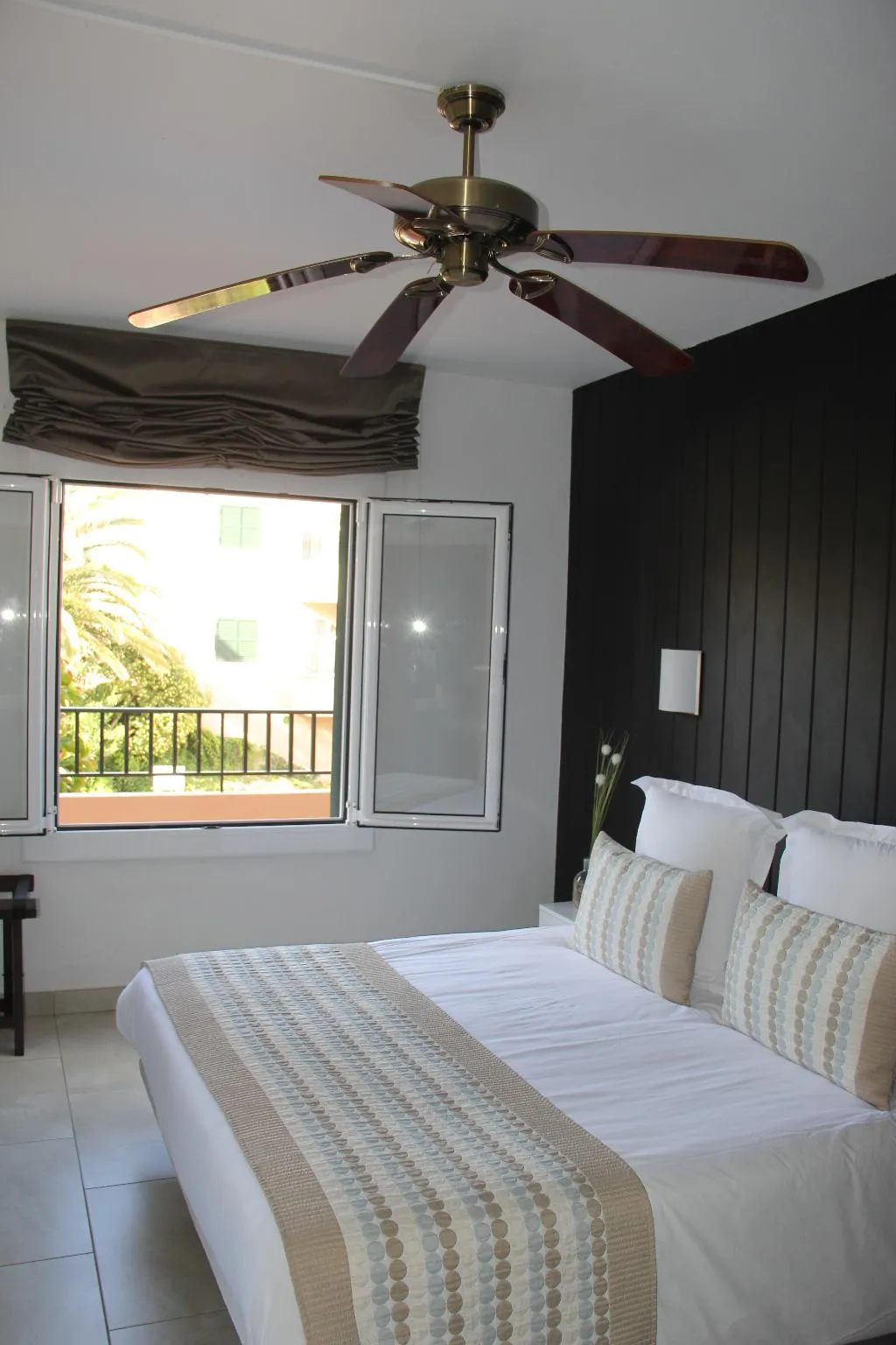 General view, Apartamentos Royal Life, Menorca
