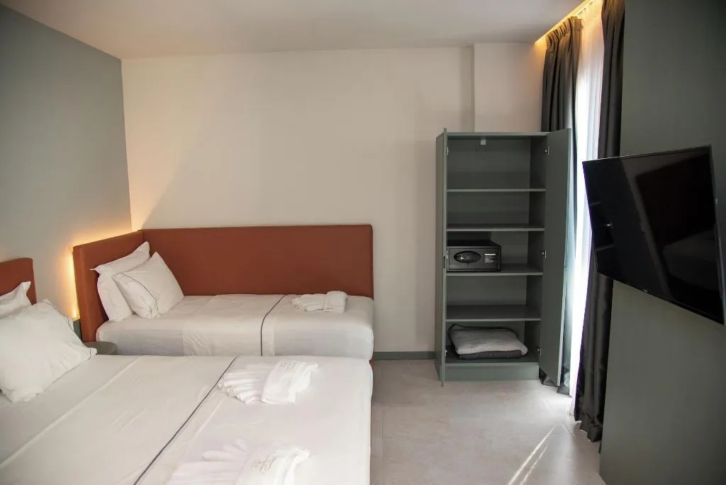 Room, Adria Palace Hotel, Durres