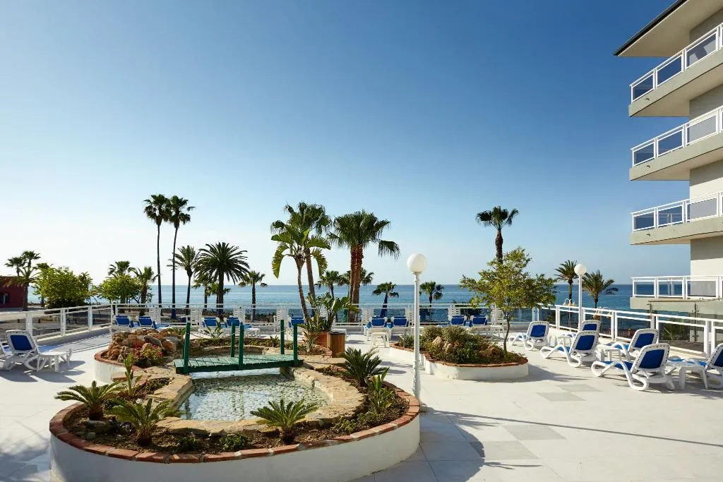 Pool, Hotel Las Arenas Affiliated by Meliá, Costa Del Sol