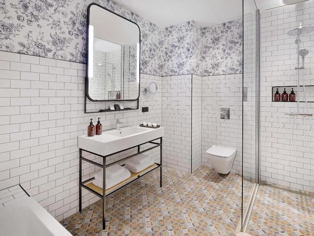 Room, Movenpick Hotel The Hague, Amsterdam