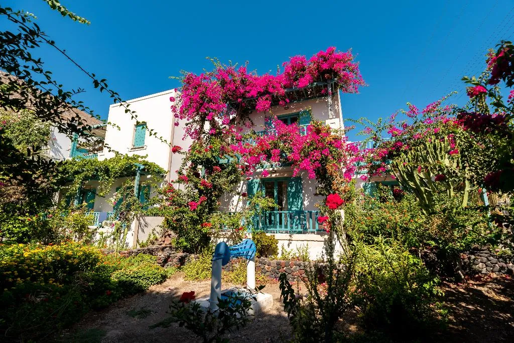 Terrace, Andreas Aparthotel, Santorini