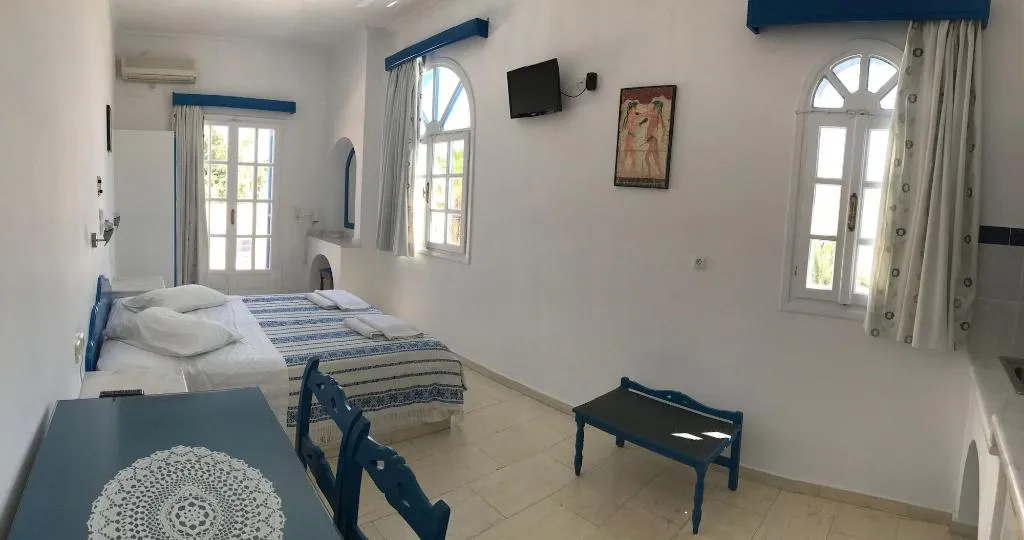 Room, Dioskouri Art Villas, Santorini