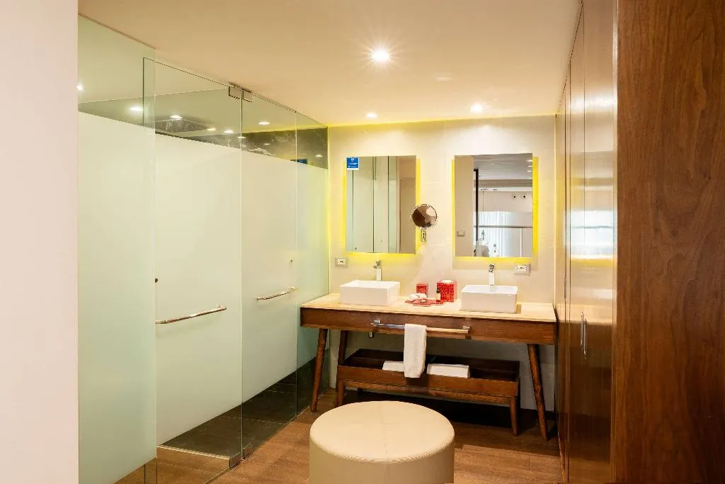 Room KING SIZE BED Room, The Fives Downtown Hotel, Curio by Hilton, Playa Del Carmen