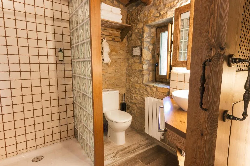 Room, Hotel Mas Rabiol, Barcelona