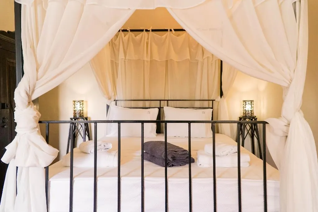 VILLA TWO BEDROOMS WITH PRIVATE POOL Room, Santorini Heritage Villas & Mansions, Santorini