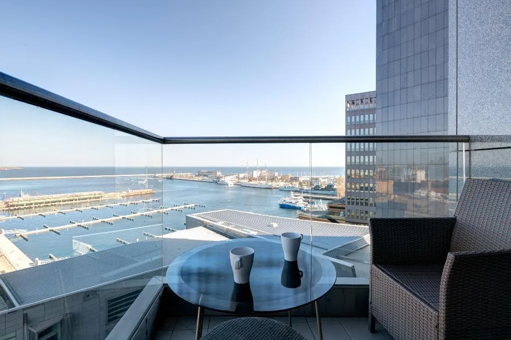 APARTMENT SEA VIEW WITH BALCONY Room, Dom & House - Apartments Sea Towers, Gdansk