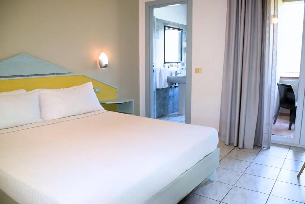 DOUBLE ECONOMY Room, Lu' Hotel Porto Pino, Cagliari